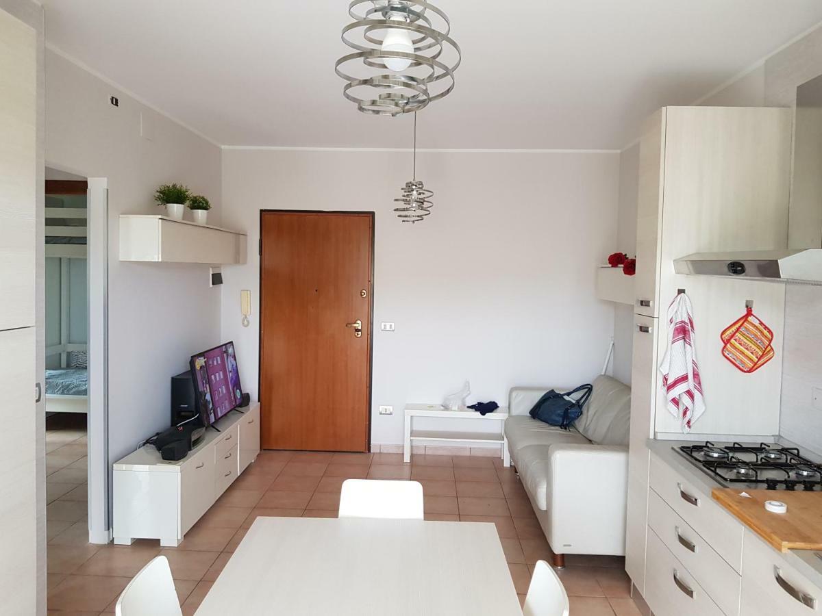 Casa Ilona Appartement Pineto Buitenkant foto